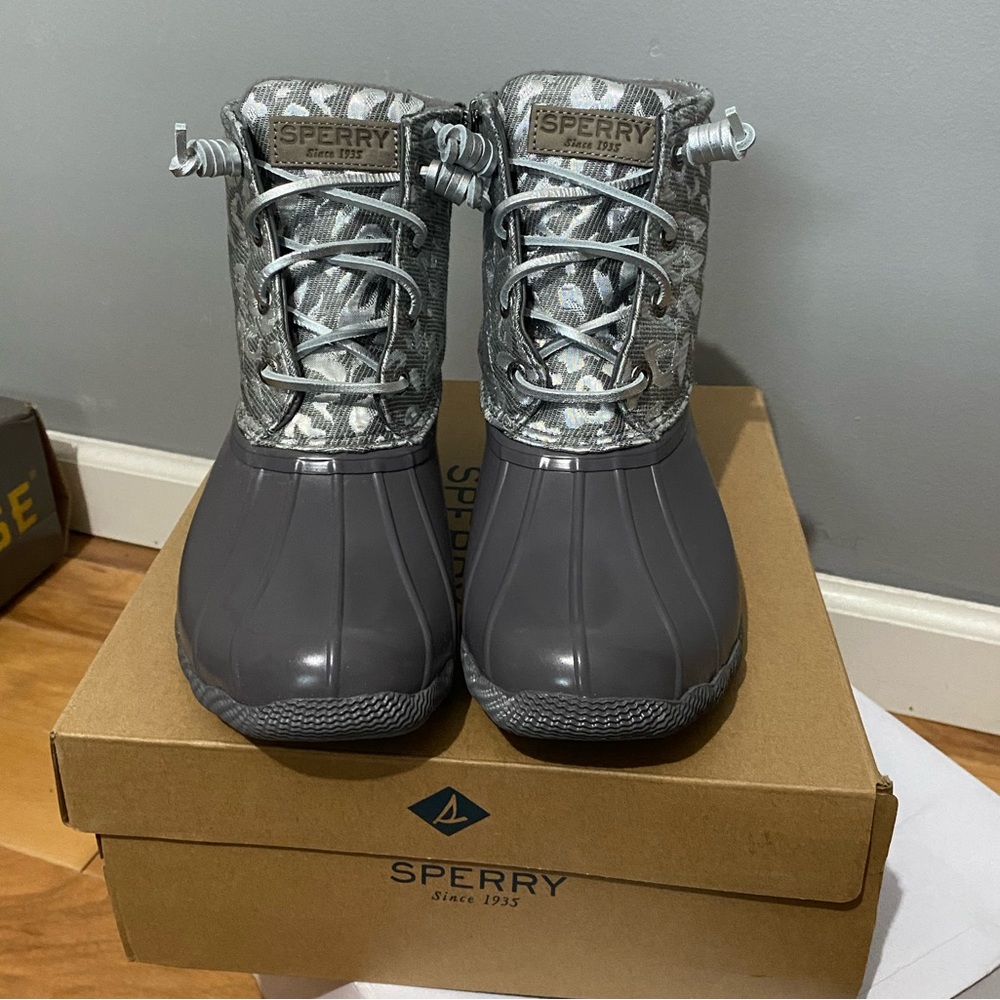Brand new Sperry boots